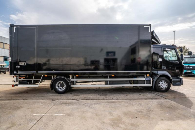 Renault D250 16T.- 36000 KM +DHOLLANDIA 2T. - Caminhão furgão: foto 3 Renault D250 16T.- 36000 KM +DHOLLANDIA 2T. - Caminhão furgão: foto 3