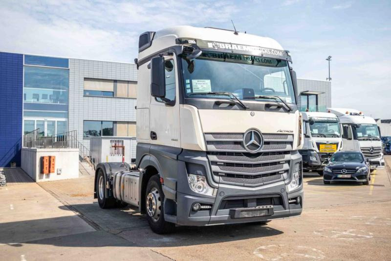Mercedes ACTROS 1945 LS (1845 LS) - Tractor: foto 2 Mercedes ACTROS 1945 LS (1845 LS) - Tractor: foto 2