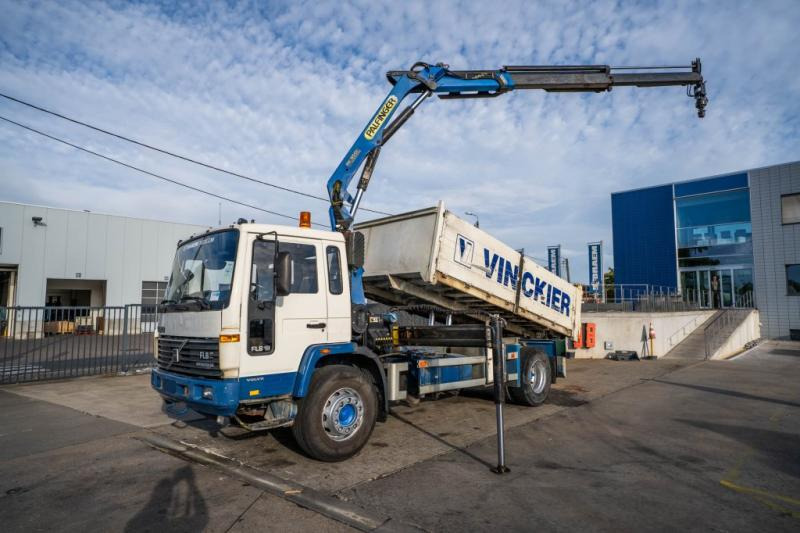 Volvo FL 619 - PK 9501 - Caminhão basculante, Caminhão grua: foto 1 Volvo FL 619 - PK 9501 - Caminhão basculante, Caminhão grua: foto 1