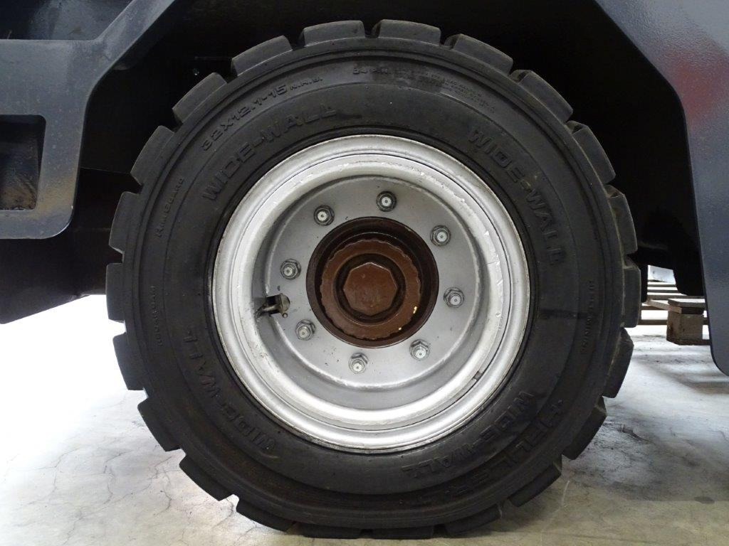 Baumann EGX50/14/75TR - TRIPLEX - Empilhador lateral: foto 2 Baumann EGX50/14/75TR - TRIPLEX - Empilhador lateral: foto 2