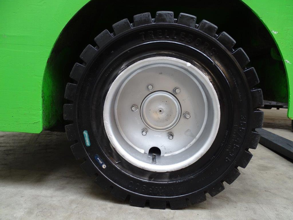 Bulmor DQn50/16/81T - TRIPLEX - Empilhador lateral: foto 2 Bulmor DQn50/16/81T - TRIPLEX - Empilhador lateral: foto 2