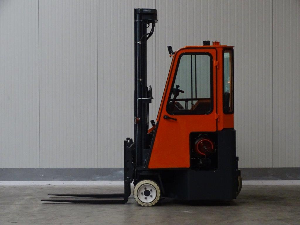 Combilift C2500CB - TRIPLEX - Empilhador de 4 vias: foto 4 Combilift C2500CB - TRIPLEX - Empilhador de 4 vias: foto 4