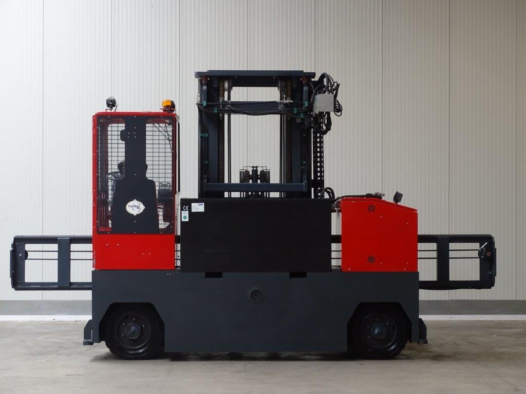 Combilift ESL5067 - Empilhador de 4 vias: foto 4 Combilift ESL5067 - Empilhador de 4 vias: foto 4