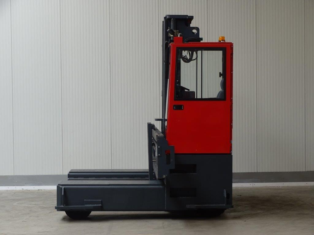 Combilift ESL5067 - Empilhador de 4 vias: foto 5 Combilift ESL5067 - Empilhador de 4 vias: foto 5