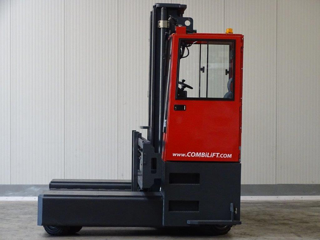 Combilift ESL5067 - REIFEN SE -TRIPLEX - Empilhador de 4 vias: foto 4 Combilift ESL5067 - REIFEN SE -TRIPLEX - Empilhador de 4 vias: foto 4