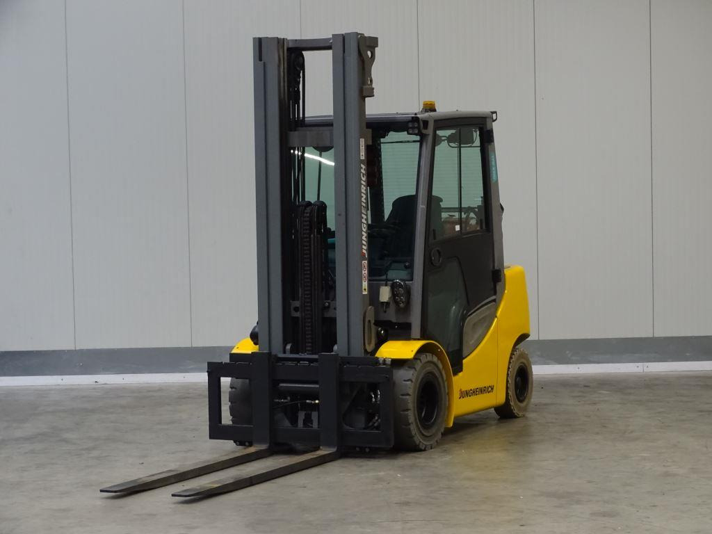 Jungheinrich TFG430s - TRIPLEX - Empilhadeira: foto 1 Jungheinrich TFG430s - TRIPLEX - Empilhadeira: foto 1