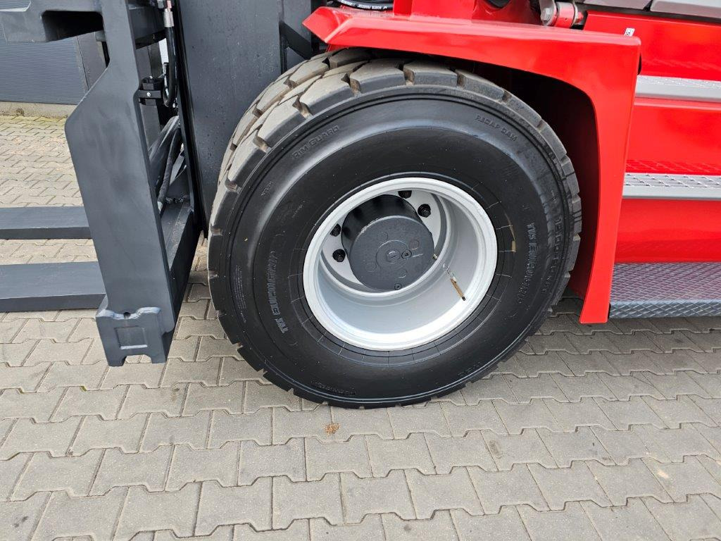 Empilhadeira a diesel Kalmar DCE120-12: foto 9 Empilhadeira a diesel Kalmar DCE120-12: foto 9