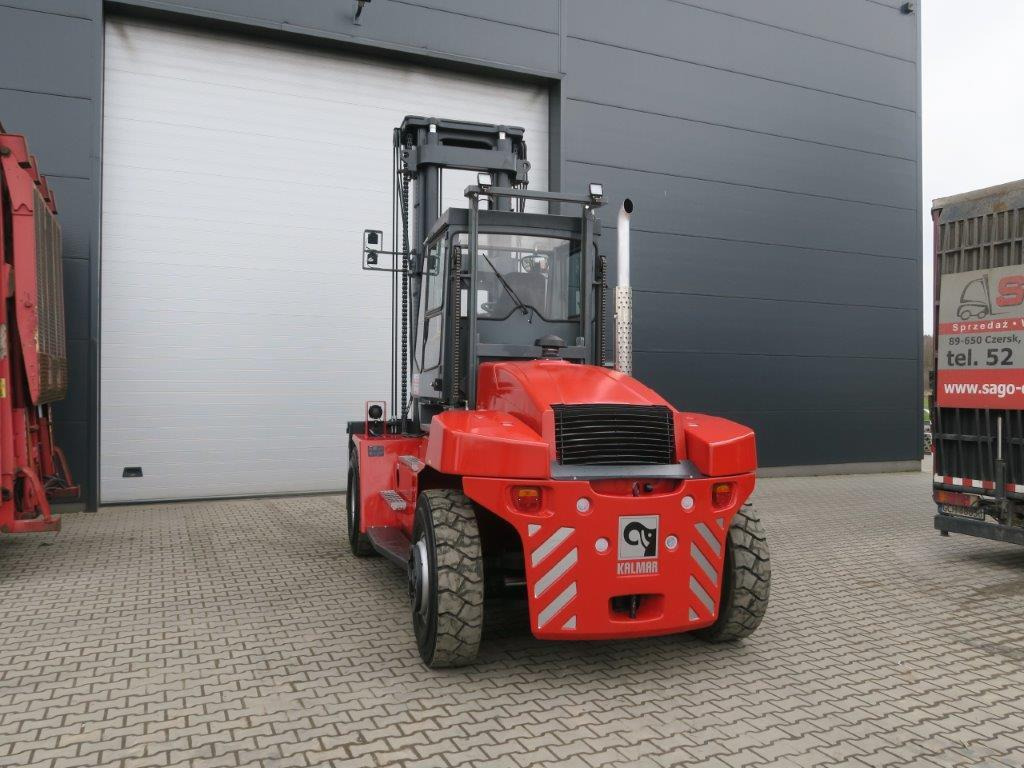 Kalmar DCE150-6 - Empilhadeira a diesel: foto 5 Kalmar DCE150-6 - Empilhadeira a diesel: foto 5