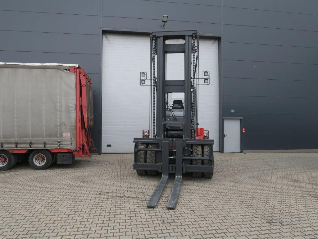 Kalmar DCE150-6 - Empilhadeira a diesel: foto 4 Kalmar DCE150-6 - Empilhadeira a diesel: foto 4