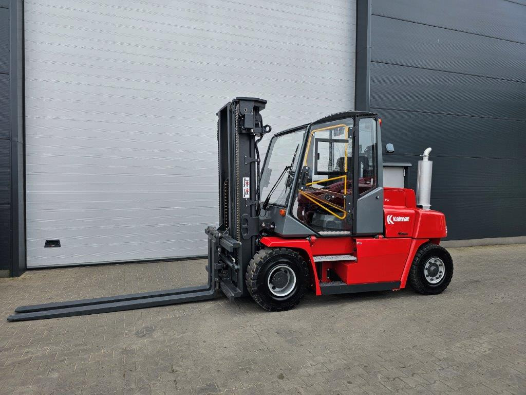 Kalmar DCE60-6 - TRIPLEX - Empilhadeira a diesel: foto 1 Kalmar DCE60-6 - TRIPLEX - Empilhadeira a diesel: foto 1