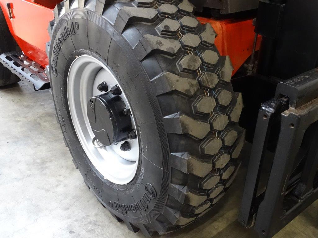 Manitou M30 - TRIPLEX - Empilhador todo-o-terreno: foto 2 Manitou M30 - TRIPLEX - Empilhador todo-o-terreno: foto 2