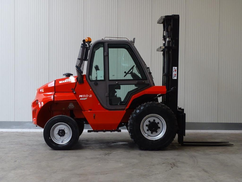Manitou M30 - TRIPLEX - Empilhador todo-o-terreno: foto 4 Manitou M30 - TRIPLEX - Empilhador todo-o-terreno: foto 4