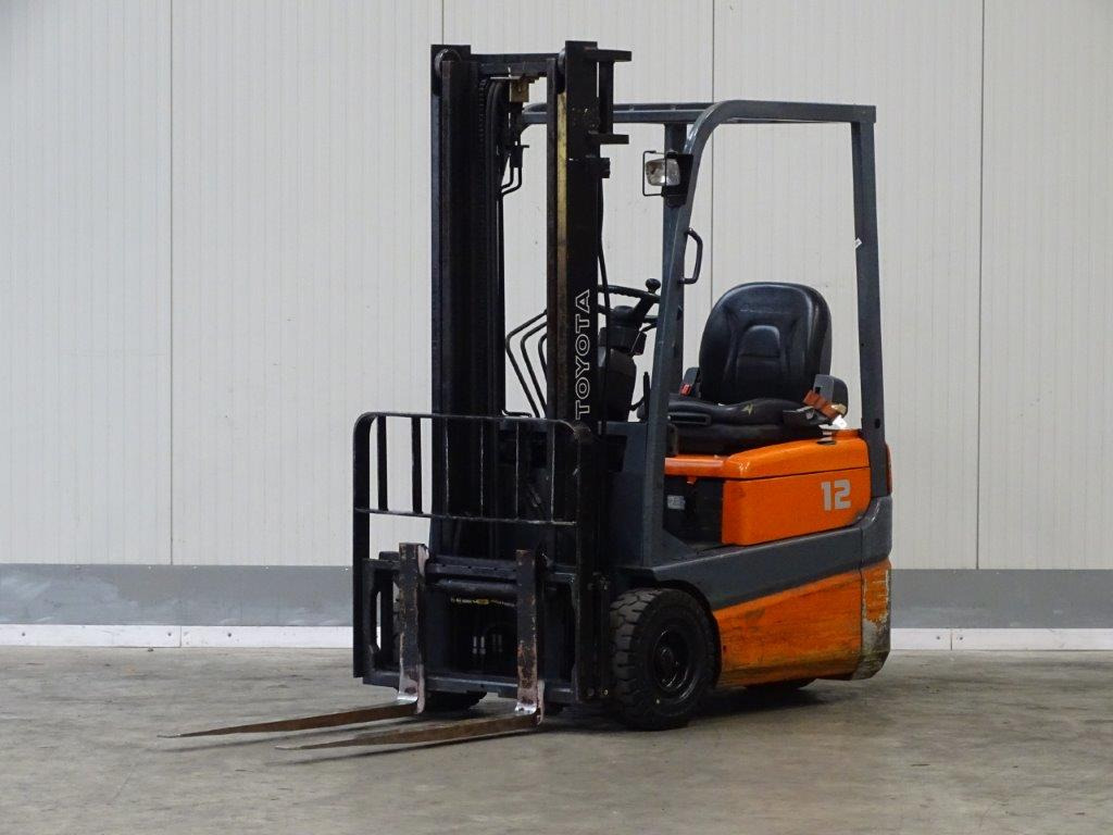 Toyota FBESF12 - Empilhadeira elétrica: foto 1 Toyota FBESF12 - Empilhadeira elétrica: foto 1