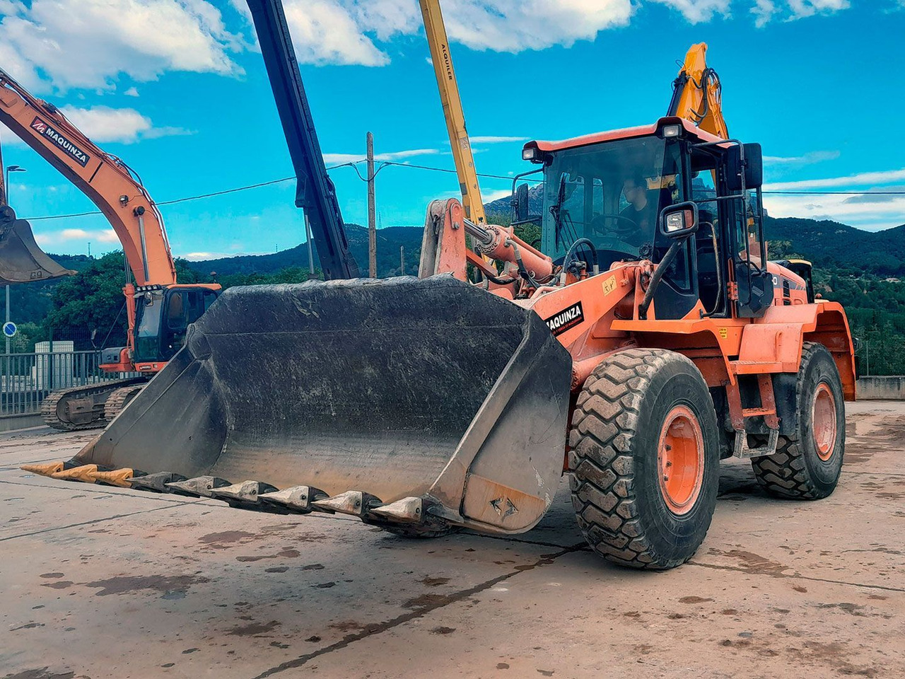 DOOSAN DL250-3 - Carregadeira de rodas: foto 4 DOOSAN DL250-3 - Carregadeira de rodas: foto 4