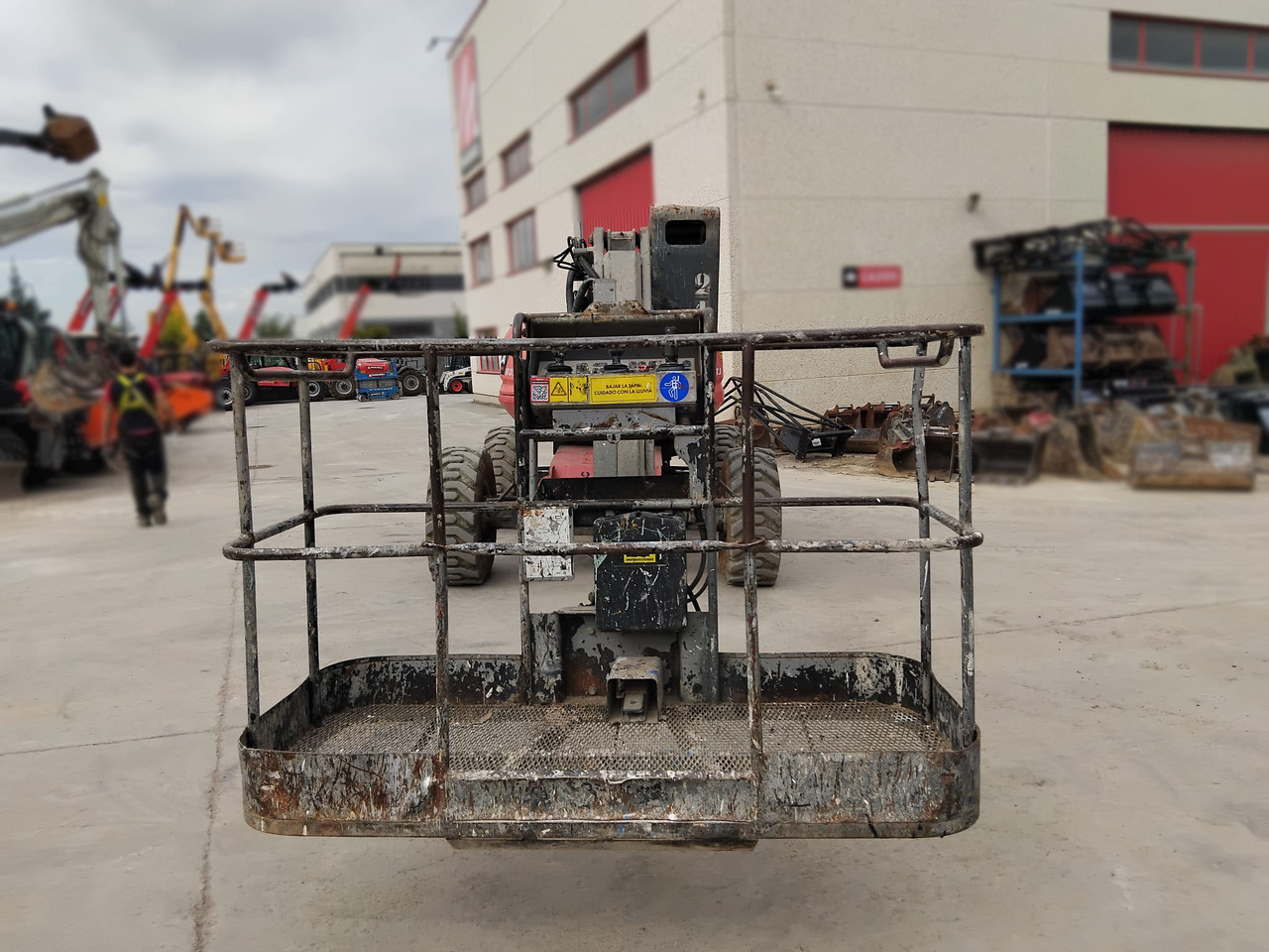 Plataforma articulada MANITOU 160ATJ EJE OSCILANTE: foto 11