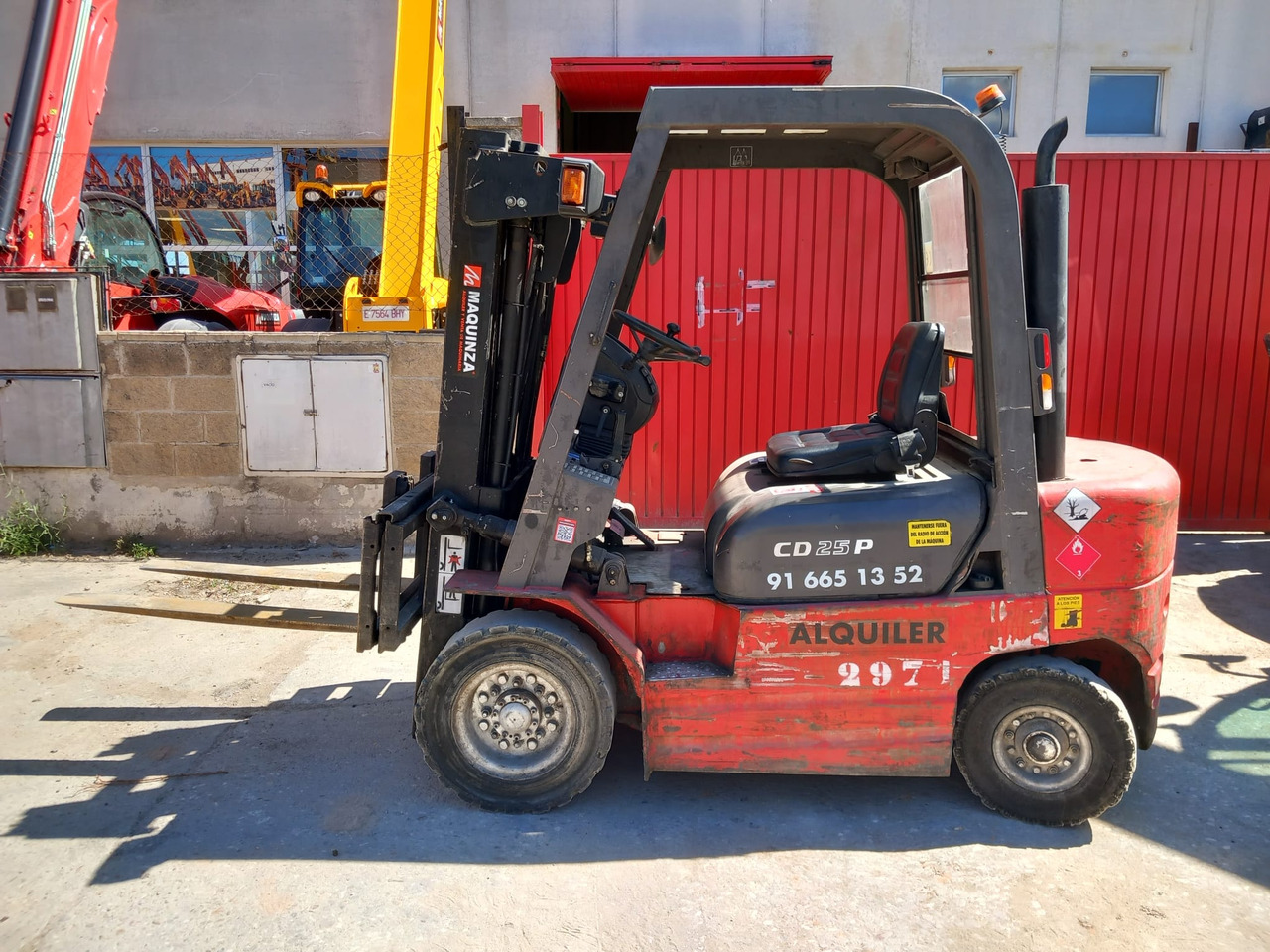 MANITOU CD25P - Empilhadeira a diesel: foto 3 MANITOU CD25P - Empilhadeira a diesel: foto 3