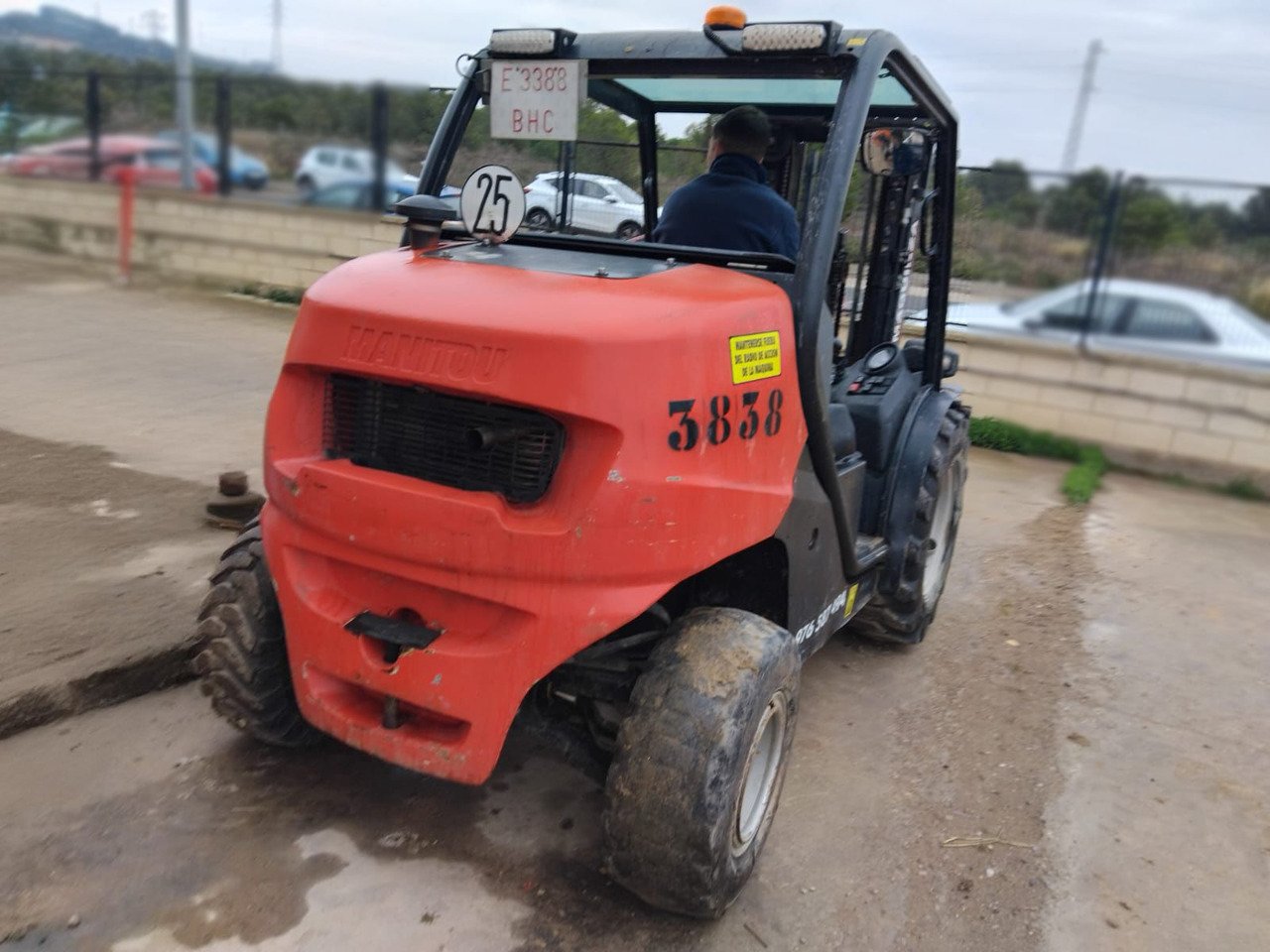 Empilhadeira a diesel MANITOU MC18.4 D: foto 6 Empilhadeira a diesel MANITOU MC18.4 D: foto 6