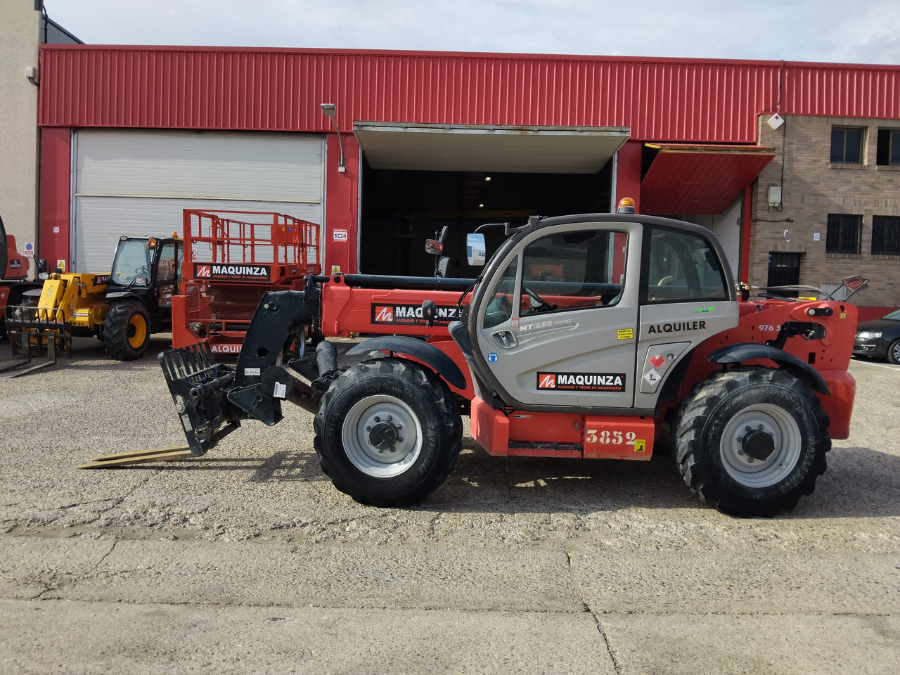 MANITOU MT1335 EASY - Empilhador telescópico: foto 1 MANITOU MT1335 EASY - Empilhador telescópico: foto 1