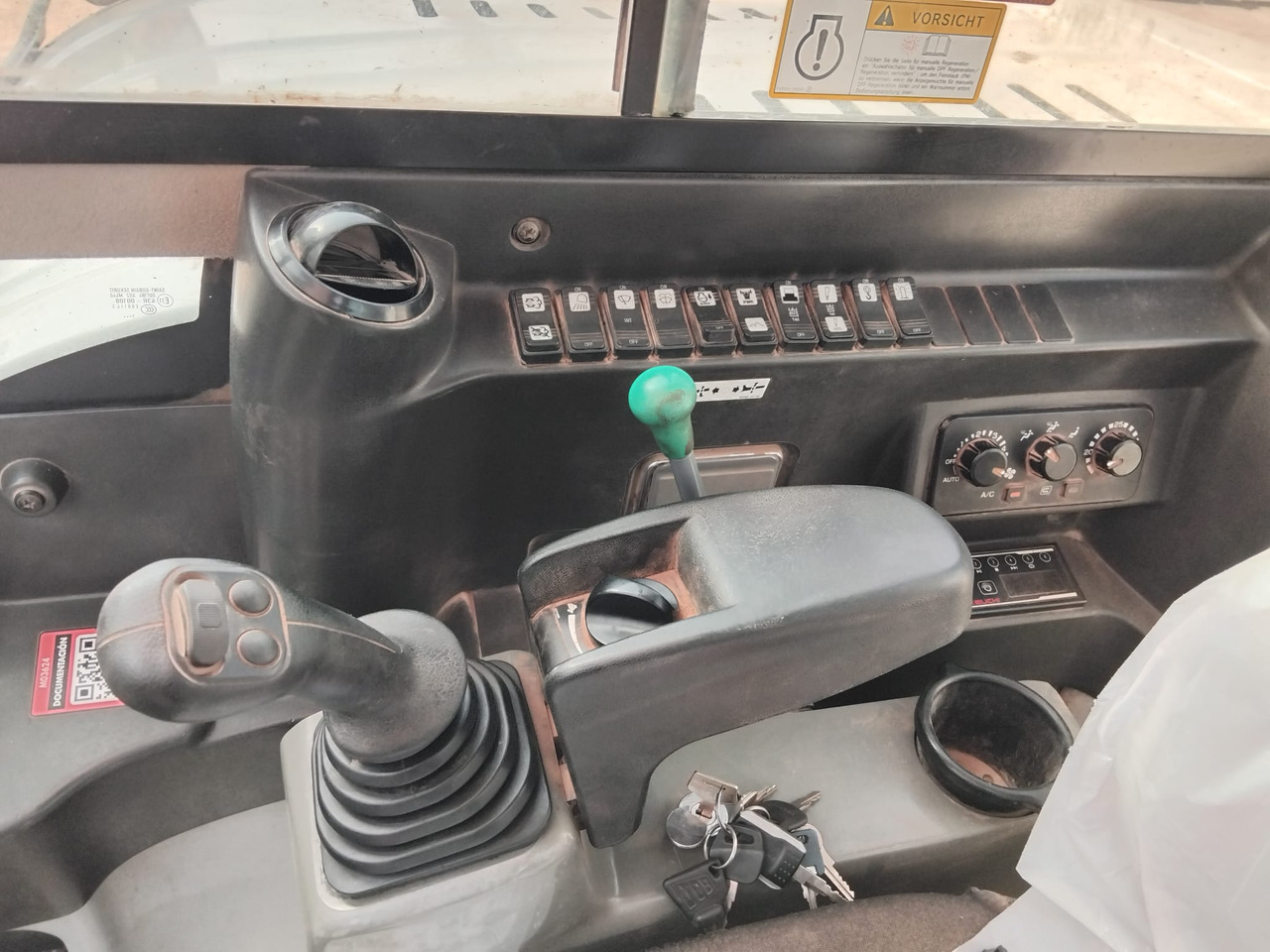 Locação de  TAKEUCHI TB290 TAKEUCHI TB290: foto 10