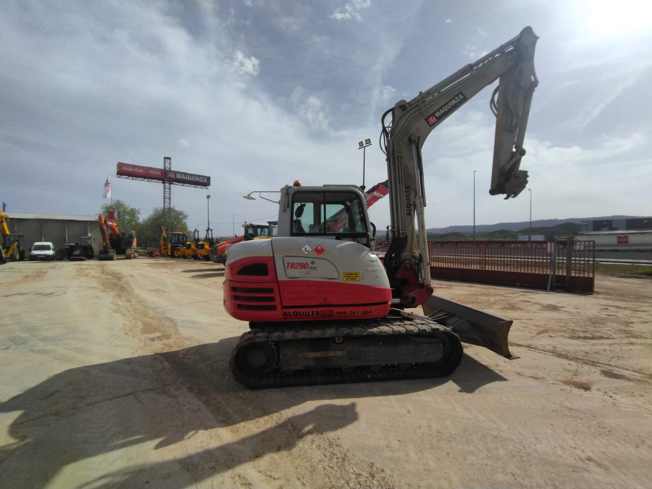 TAKEUCHI TB290 - Mini escavadeira: foto 4 TAKEUCHI TB290 - Mini escavadeira: foto 4