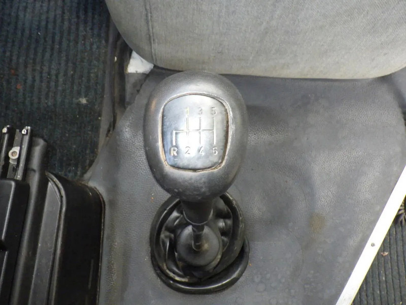 Automóvel Mercedes-Benz 814 D  Touringcar / 26 persoons 814 D Touringcar / 26 persoons Bladgeveerd / Manual: foto 13