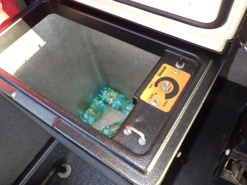 Automóvel Mercedes-Benz 814 D  Touringcar / 26 persoons 814 D Touringcar / 26 persoons Bladgeveerd / Manual: foto 11