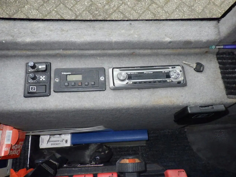 Automóvel Mercedes-Benz 814 D  Touringcar / 26 persoons 814 D Touringcar / 26 persoons Bladgeveerd / Manual: foto 8