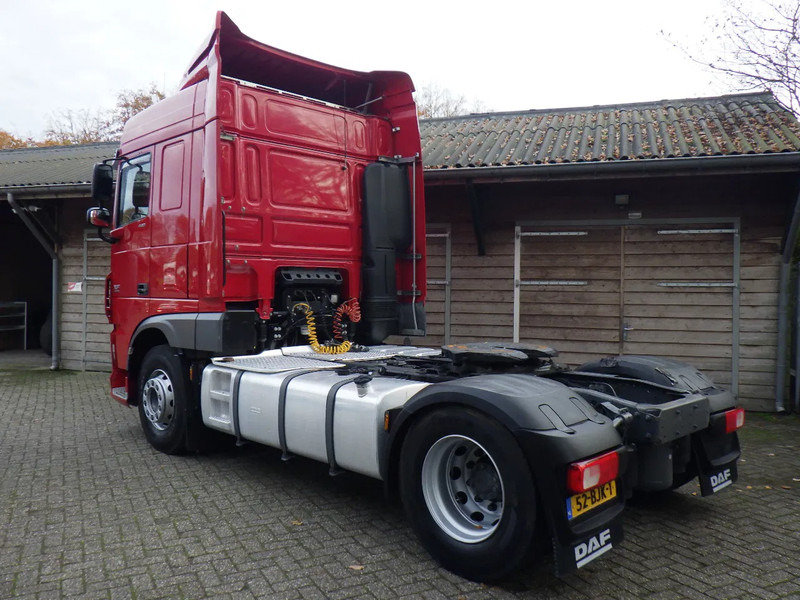 DAF XF 440 NEW TACHO / Holland Truck / 8 Tons vooras / Standairco / Standkachel - Tractor: foto 4 DAF XF 440 NEW TACHO / Holland Truck / 8 Tons vooras / Standairco / Standkachel - Tractor: foto 4