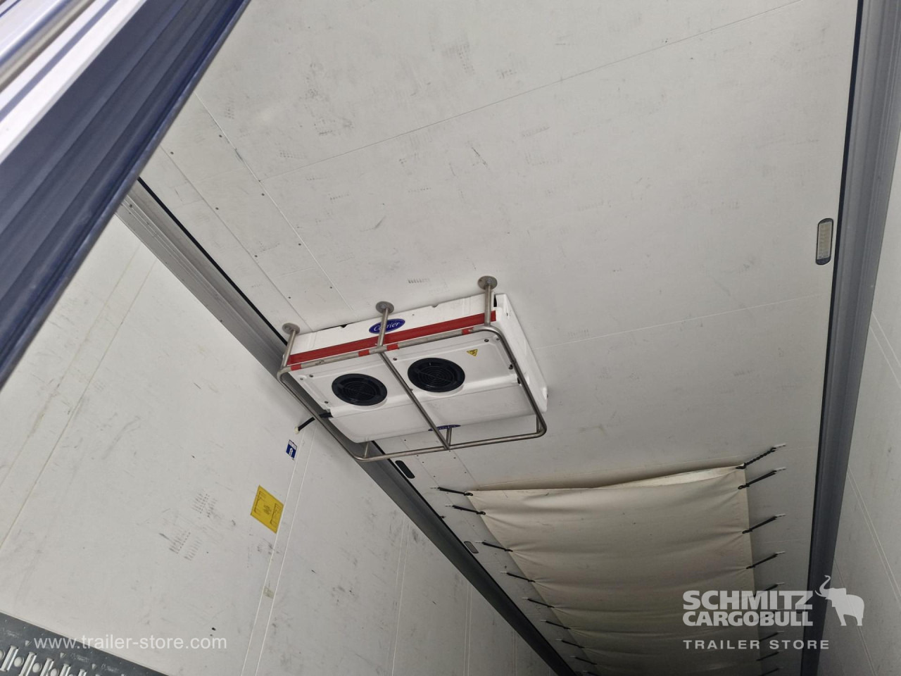 SCHMITZ Reefer Multitemp - Semireboque isotérmico: foto 2 SCHMITZ Reefer Multitemp - Semireboque isotérmico: foto 2