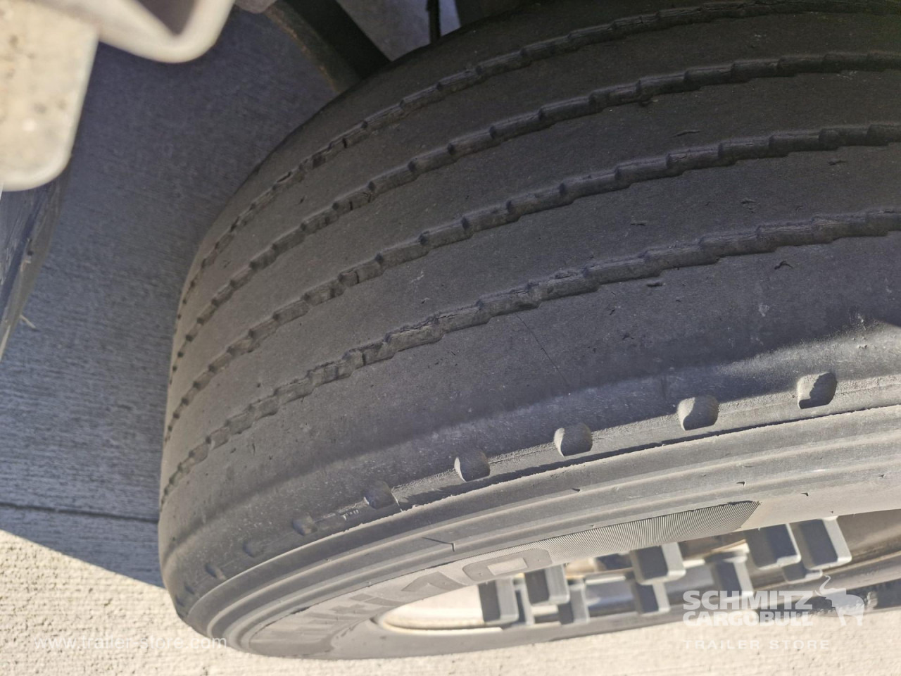 SCHMITZ Reefer Multitemp - Semireboque isotérmico: foto 3 SCHMITZ Reefer Multitemp - Semireboque isotérmico: foto 3