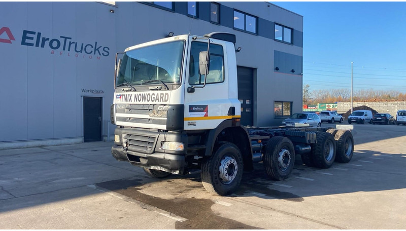 DAF CF 85.380 (EURO 3 / MANUAL GEARBOX / BOITE MANUELLE / BIG HUB / GRAND PONT / LAMES) - Caminhão chassi: foto 1 DAF CF 85.380 (EURO 3 / MANUAL GEARBOX / BOITE MANUELLE / BIG HUB / GRAND PONT / LAMES) - Caminhão chassi: foto 1