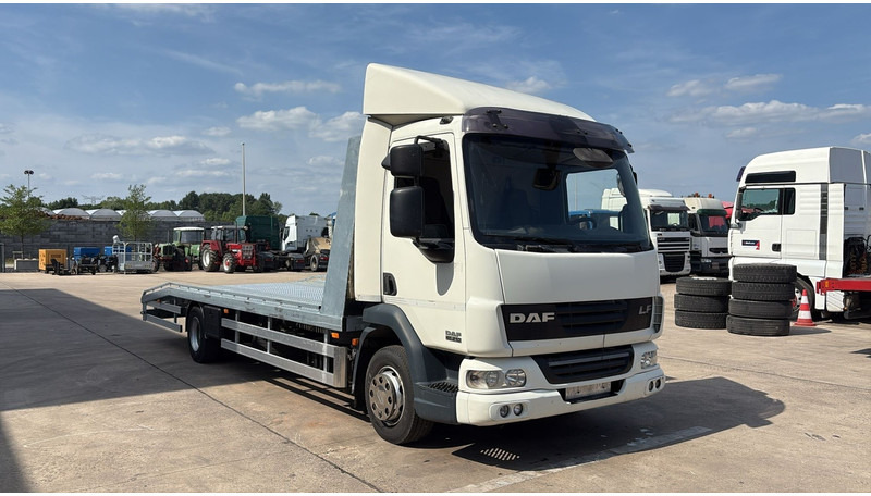 DAF LF 45.210 (EURO 5 / HOLLAND TRUCK / NEW CONSTRUCTION / EURO 5 / PERFECT CONDITION) - Caminhão transporte de veículos: foto 3 DAF LF 45.210 (EURO 5 / HOLLAND TRUCK / NEW CONSTRUCTION / EURO 5 / PERFECT CONDITION) - Caminhão transporte de veículos: foto 3