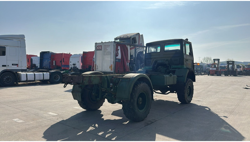 Iveco Magirus 110 - 16 (4X4 / 57000 KM / LAMES / GRAND PONT / 6 CYLINDRES EN LIGNE !! / MANUAL PUMP) - Caminhão chassi: foto 5 Iveco Magirus 110 - 16 (4X4 / 57000 KM / LAMES / GRAND PONT / 6 CYLINDRES EN LIGNE !! / MANUAL PUMP) - Caminhão chassi: foto 5