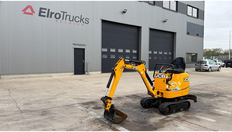 JCB 8008 (BE MACHINE / TOP CONDITION / 1898 H) - Mini escavadeira: foto 1 JCB 8008 (BE MACHINE / TOP CONDITION / 1898 H) - Mini escavadeira: foto 1
