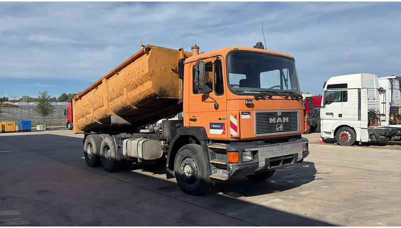 MAN 26.342 (6X4 / BIG AXLE / GRAND PONT) - Caminhão basculante: foto 5 MAN 26.342 (6X4 / BIG AXLE / GRAND PONT) - Caminhão basculante: foto 5
