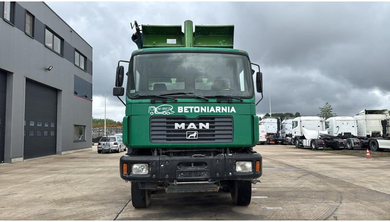 MAN 35.343 (LAMES / STEEL SUSP. / 8X4 / GRAND PONT / BIG AXLE) - Caminhão basculante: foto 4 MAN 35.343 (LAMES / STEEL SUSP. / 8X4 / GRAND PONT / BIG AXLE) - Caminhão basculante: foto 4