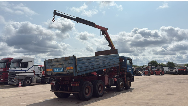 MAN 35.362 (6 CYLINDER / MANUAL PUMP / 8X4 / FALFINGER CRANE PK80 / STEEL SUSP.) - Caminhão basculante, Caminhão grua: foto 4 MAN 35.362 (6 CYLINDER / MANUAL PUMP / 8X4 / FALFINGER CRANE PK80 / STEEL SUSP.) - Caminhão basculante, Caminhão grua: foto 4