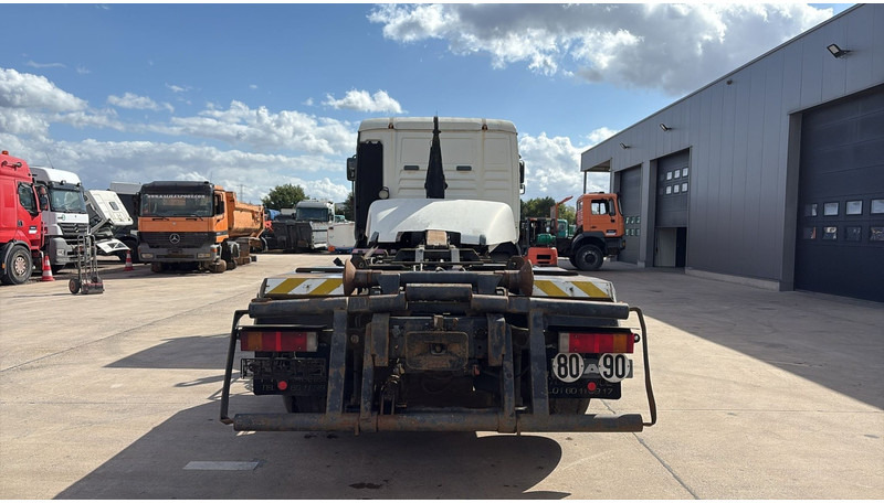 MAN TGA 28.480 (MANUAL PUMP / POMPE MANUELLE / BOITE MANUAL / MANUAL GEARBOX) - Caminhão chassi: foto 5 MAN TGA 28.480 (MANUAL PUMP / POMPE MANUELLE / BOITE MANUAL / MANUAL GEARBOX) - Caminhão chassi: foto 5