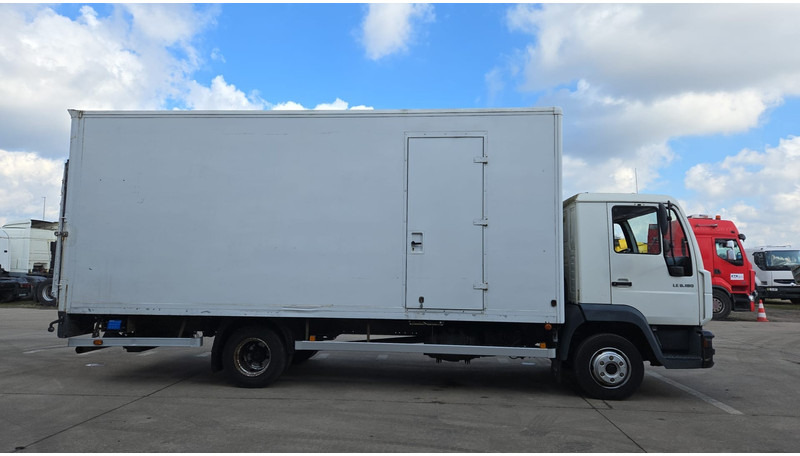 MAN TGL 8.180 (MANUAL GEARBOX / BELGIAN TRUCK / STEEL SUSPENSION) - Caminhão furgão: foto 5 MAN TGL 8.180 (MANUAL GEARBOX / BELGIAN TRUCK / STEEL SUSPENSION) - Caminhão furgão: foto 5