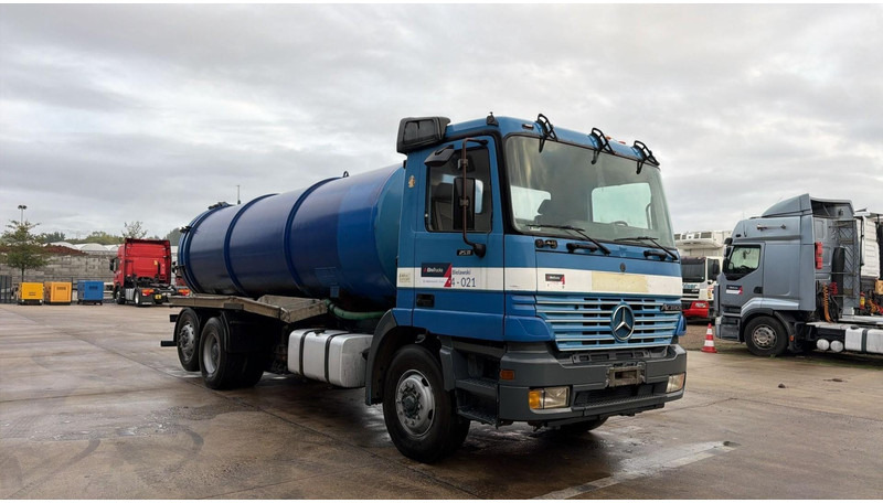 Mercedes-Benz ACTROS 2531 (16000 L / GRAND PONT / EPS / 6X2 / 3 PEDALES / V6) - Caminhão limpa fossa: foto 3 Mercedes-Benz ACTROS 2531 (16000 L / GRAND PONT / EPS / 6X2 / 3 PEDALES / V6) - Caminhão limpa fossa: foto 3