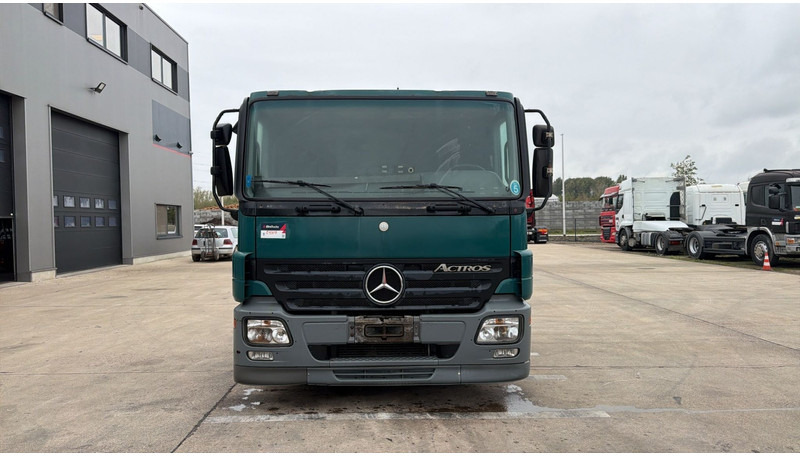 Mercedes-Benz Actros 1841 (EPS / 3 PEDALS / RETARDER / V6) - Caminhão chassi: foto 2 Mercedes-Benz Actros 1841 (EPS / 3 PEDALS / RETARDER / V6) - Caminhão chassi: foto 2