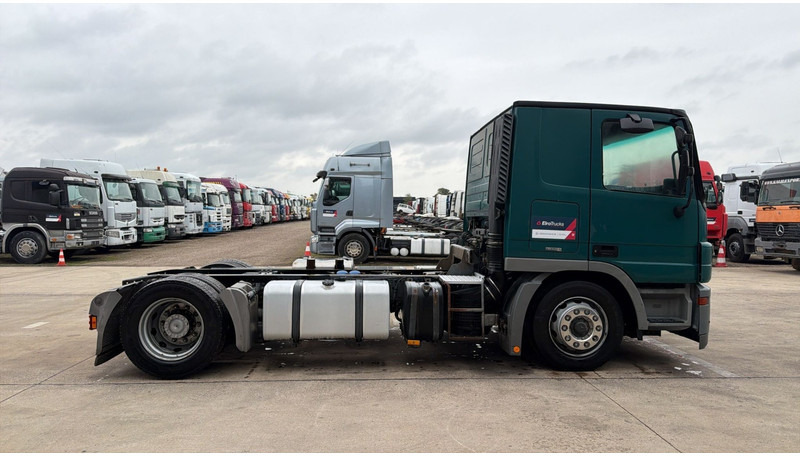 Mercedes-Benz Actros 1841 (EPS / 3 PEDALS / RETARDER / V6) - Caminhão chassi: foto 3 Mercedes-Benz Actros 1841 (EPS / 3 PEDALS / RETARDER / V6) - Caminhão chassi: foto 3