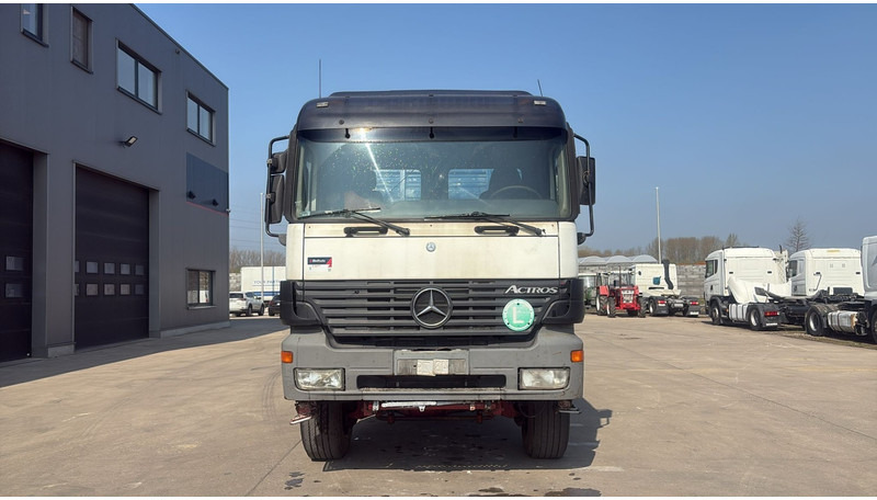 Mercedes-Benz Actros 1843 (4X4 / EPS / GRAND PONT / LAMES / V6 / 2 PONTS) - Caminhão basculante: foto 3 Mercedes-Benz Actros 1843 (4X4 / EPS / GRAND PONT / LAMES / V6 / 2 PONTS) - Caminhão basculante: foto 3