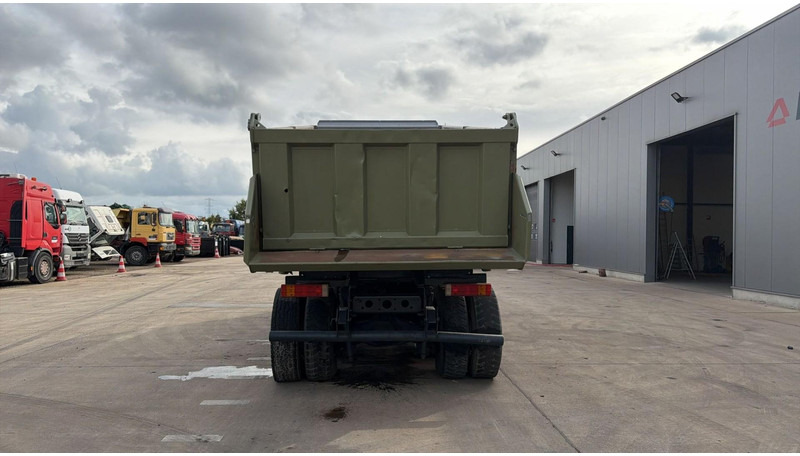 Mercedes-Benz Actros 3235 (EPS / LAMES / GRAND PONT / STEEL SUSP. / 3 PEDALES / MP1) - Caminhão basculante: foto 5 Mercedes-Benz Actros 3235 (EPS / LAMES / GRAND PONT / STEEL SUSP. / 3 PEDALES / MP1) - Caminhão basculante: foto 5