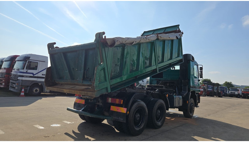 Mercedes-Benz Actros 3331 (BOITE MANUELLE / 6X6 / LAMES / GRAND PONT / V6) - Caminhão basculante: foto 5 Mercedes-Benz Actros 3331 (BOITE MANUELLE / 6X6 / LAMES / GRAND PONT / V6) - Caminhão basculante: foto 5