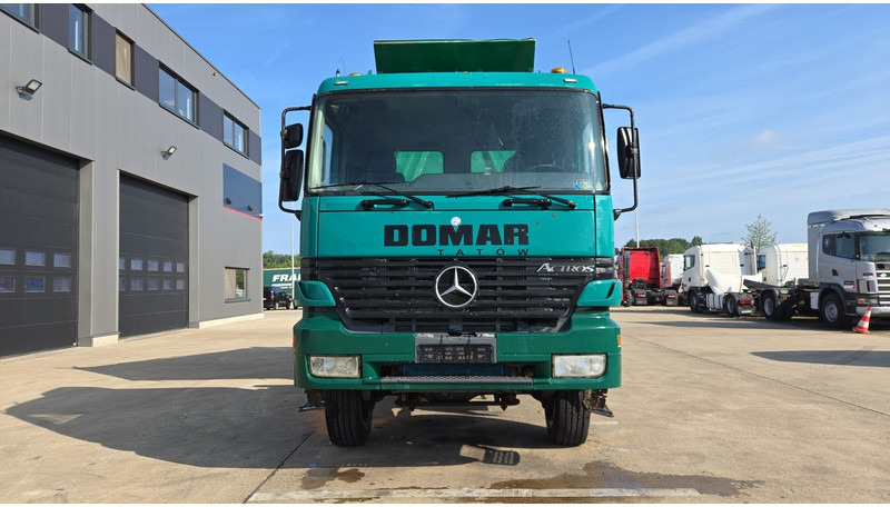 Mercedes-Benz Actros 3331 (BOITE MANUELLE / 6X6 / LAMES / GRAND PONT / V6) - Caminhão basculante: foto 2 Mercedes-Benz Actros 3331 (BOITE MANUELLE / 6X6 / LAMES / GRAND PONT / V6) - Caminhão basculante: foto 2
