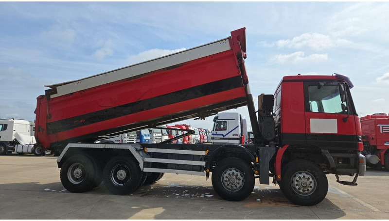Mercedes-Benz Actros 4148 (8X8 / EPS / LAMES / GRAND PONT / V8 / COUVERTURE BENNE / GRAND BENNE !!!) - Caminhão basculante: foto 3 Mercedes-Benz Actros 4148 (8X8 / EPS / LAMES / GRAND PONT / V8 / COUVERTURE BENNE / GRAND BENNE !!!) - Caminhão basculante: foto 3