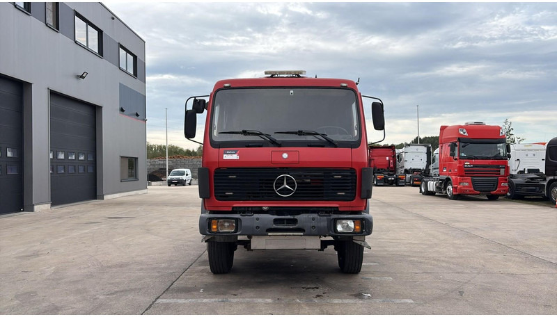Mercedes-Benz SK 2233 (GRAND PONT / V8 AVEC 2X TURBO / BIG AXLE) - Caminhão chassi: foto 2 Mercedes-Benz SK 2233 (GRAND PONT / V8 AVEC 2X TURBO / BIG AXLE) - Caminhão chassi: foto 2