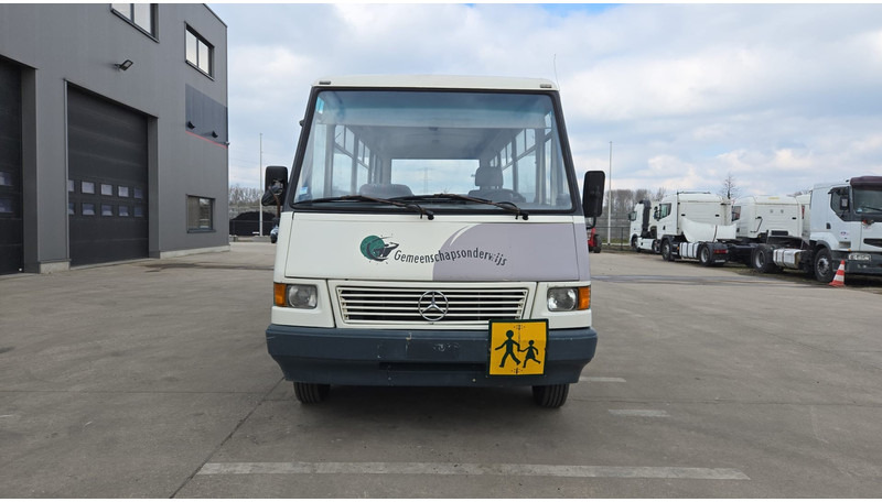 Mercedes-Benz Vario 614 (BELGIAN BUS / 34 SEATS / MANUAL PUMP / LAMES / STEEL SUSP.) - Ônibus urbano: foto 3 Mercedes-Benz Vario 614 (BELGIAN BUS / 34 SEATS / MANUAL PUMP / LAMES / STEEL SUSP.) - Ônibus urbano: foto 3