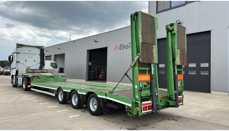 Nooteboom OSDB-45 VV (48 + 60 TONS /BE TRAILER / NALOOPAS / FOLLOW AXLE / NEW HYDRO PUMP / 4M HYDRAULIC RAMPS) - Semireboque baixa: foto 4 Nooteboom OSDB-45 VV (48 + 60 TONS /BE TRAILER / NALOOPAS / FOLLOW AXLE / NEW HYDRO PUMP / 4M HYDRAULIC RAMPS) - Semireboque baixa: foto 4